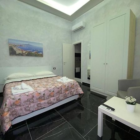 Отель Savastano House Неаполь Экстерьер фото