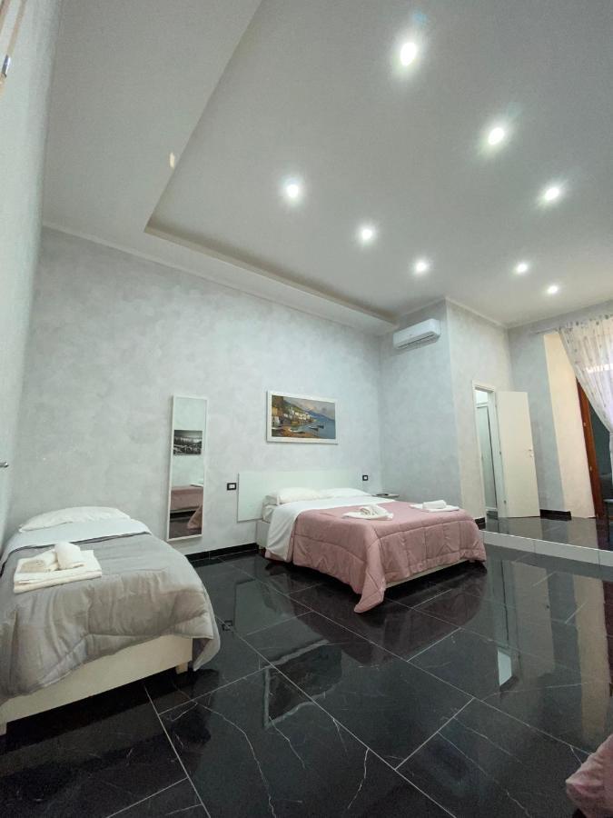 Отель Savastano House Неаполь Экстерьер фото